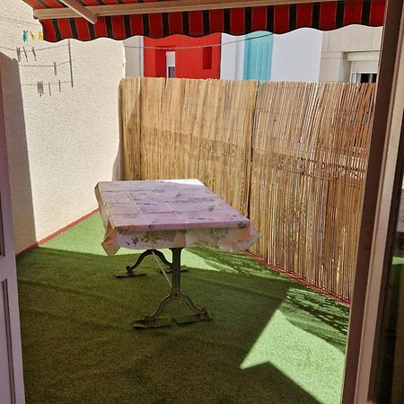 Appartement Avec Terrasse Saint Laurent De La Salanque Exterior foto